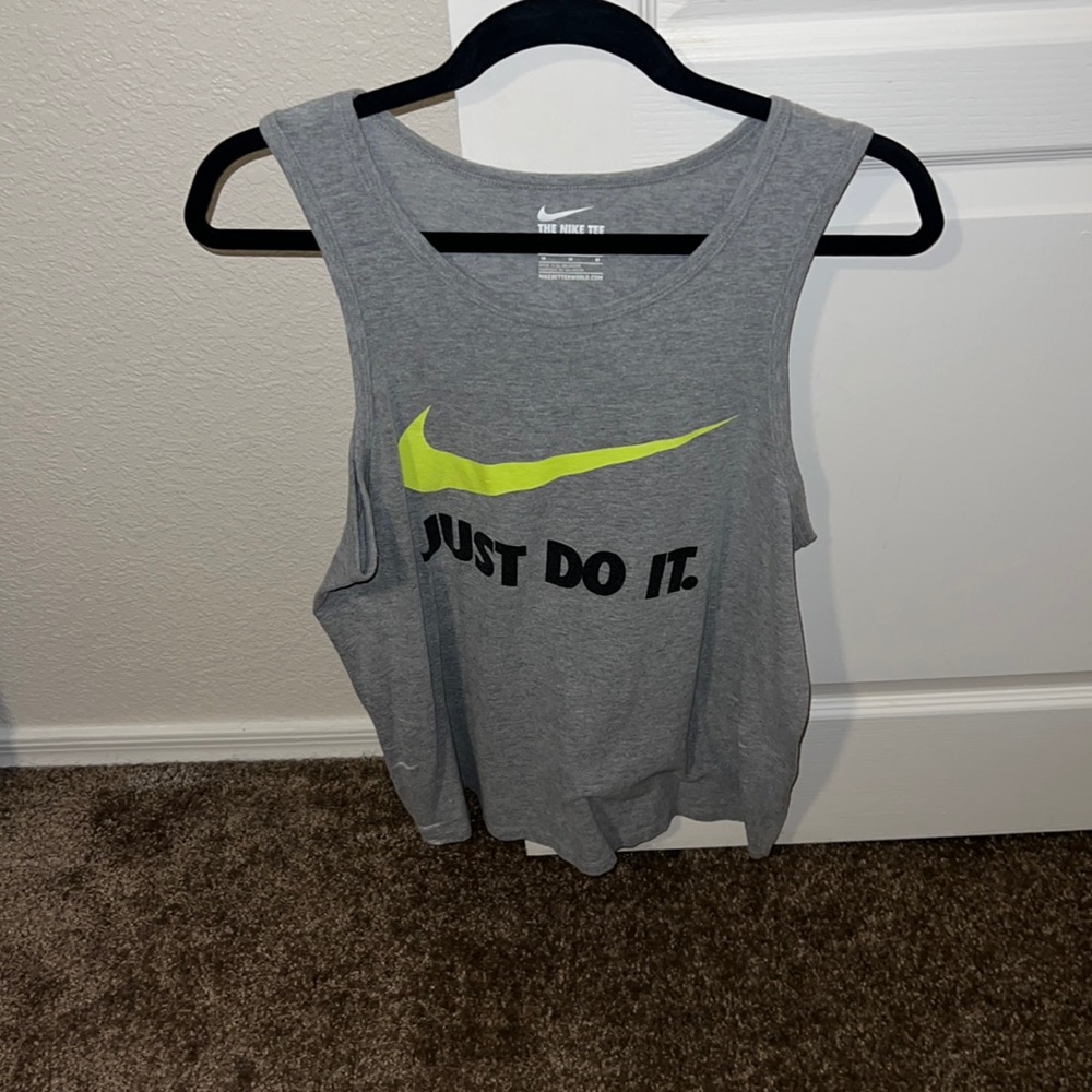 Gray Nike Tanktop